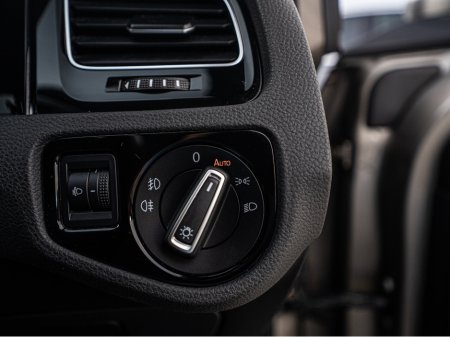 2016 Volkswagen Golf - thumbnail 19