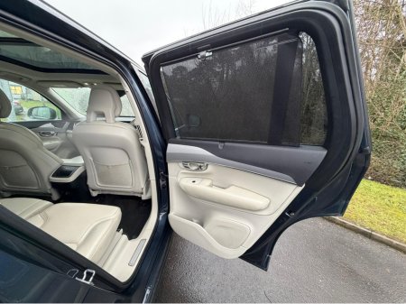 2020 Volvo XC90 MOMENTUM PRO D5 AWD AUTO *PANORAMIC SUNROOF* €35,900 thumbnail