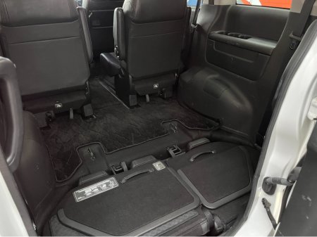 2020 Honda Stepwagon - thumbnail 8