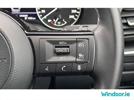 2025 Nissan Qashqai E-POWER SV €3000 Scrappage Offer €37,995 thumbnail