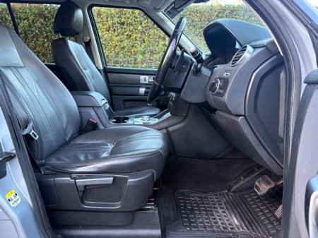 2013 Land Rover Discovery - thumbnail 18