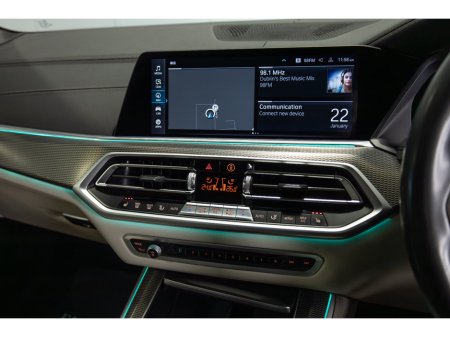 2022 BMW X5 xDrive45e M Sport €64,950 thumbnail