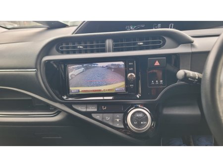 2016 Toyota Aqua - thumbnail 17