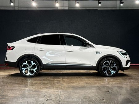 2024 Renault Arkana HYBRID 1.6L AUTOMATIC - REVERSE CAMERA/PARKING SENSORS - CRUISE CONTROL - A/C HEATING CONTROLS - DIAMOND CUT ALLOY WHEELS €26,950 thumbnail