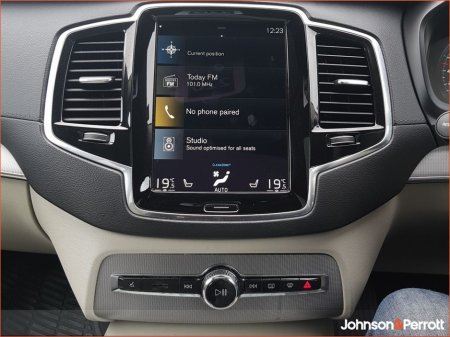 2020 Volvo XC90 T8 397bhp PHEV Inscription Pro Auto AWD (360 Camera / Int Booster Cushion / Premium Sound) €53,900 thumbnail