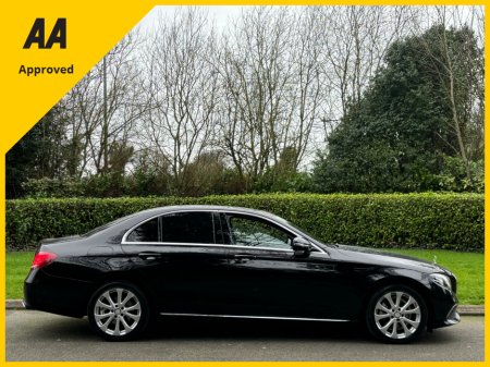 2019 Mercedes-Benz E Class - thumbnail 5