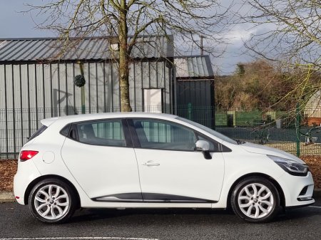 2019 Renault Clio 2019 RENAULT CLIO 1.0L NCT&TAXED FOR 1YR! €9,990 thumbnail