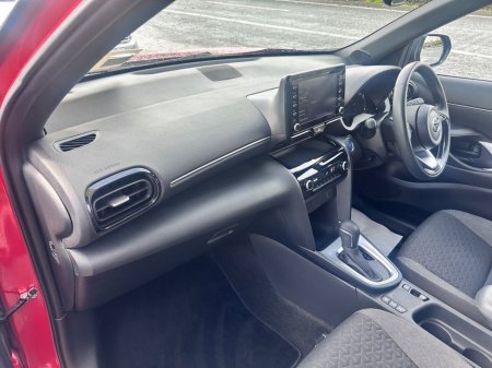 2024 Toyota Yaris Cross - thumbnail 24