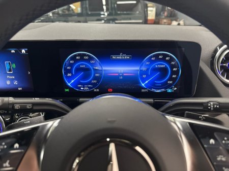 2026 Mercedes-Benz EQA - thumbnail 8