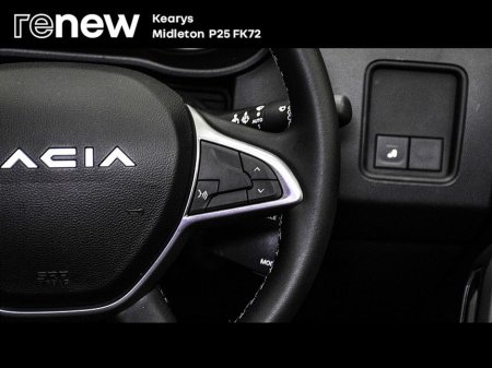 2023 Dacia Duster Journey TCe 150 4x2 AUTO NBI €24,990 thumbnail