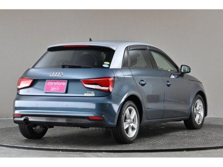 2017 Audi A1 - thumbnail 9