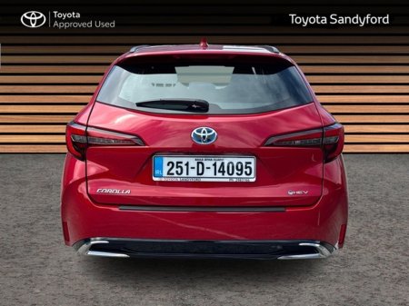 2025 Toyota Corolla TOURING SPORT ESTATE HYBRID LUNA // REAR CAMERA // AIR CON // BLUETOOTH // TOYOTA SAFETY SENSE // FULL WARRANTY €32,945