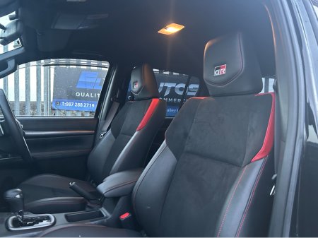 2023 Toyota Hilux GR Sport 2.4 Automatic double cab €41,995 thumbnail