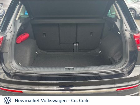 2023 Volkswagen Tiguan - thumbnail 9