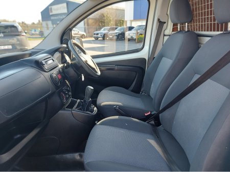 2012 Peugeot Bipper - thumbnail 6