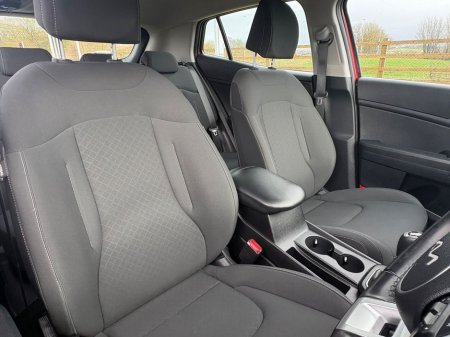 2022 Kia Sportage Premium Spec 1.6d 18inch alloys , *warranty till 2029* Multi-Function Steering Wheel, Climate Control, Lane Departure Warning, Rear Parking Sensors €31,900 thumbnail