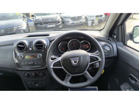 2017 Dacia Sandero - thumbnail 11