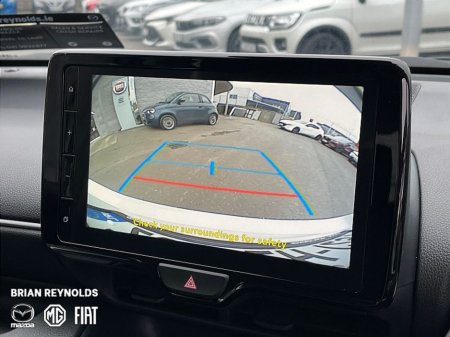 2025 Mazda Mazda2 HYBRID Exclusive-Line AT €29,450 thumbnail