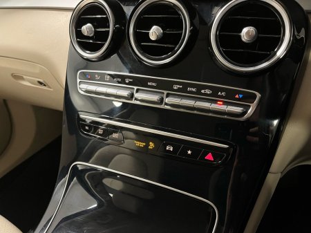 2021 Mercedes-Benz GLC Class 220d - Reversing Camera - Climate Control - Heated Seats - Auto Lights/Wipers - €48,950 or €49,900 with Supaguard Vehicle Protection & GAP Insurance €46,950 thumbnail
