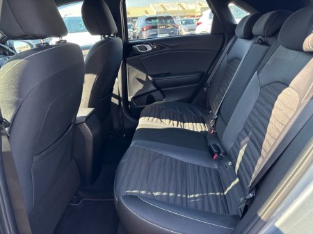 2022 Kia Ceed - thumbnail 9