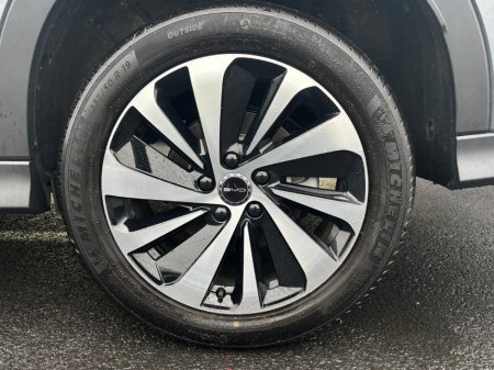 2025 BYD Seal U DM-i Comfort 26.6kWh *125km EV Range* €42,995 thumbnail