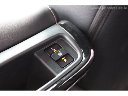 2026 Toyota Hilux - thumbnail 40