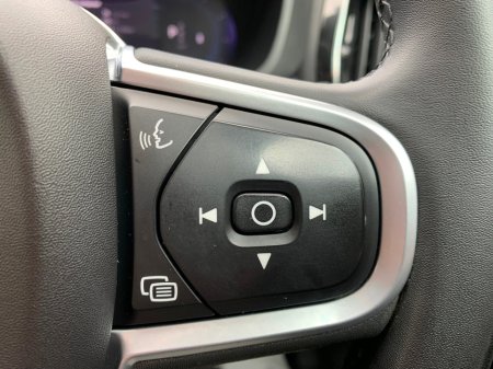 2021 Volvo XC60 - thumbnail 28