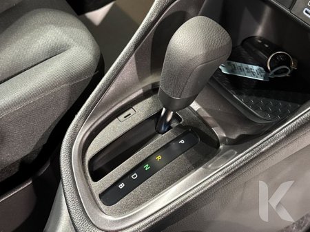 2024 Toyota Yaris - thumbnail 22