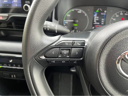 2022 Toyota Yaris - thumbnail 20