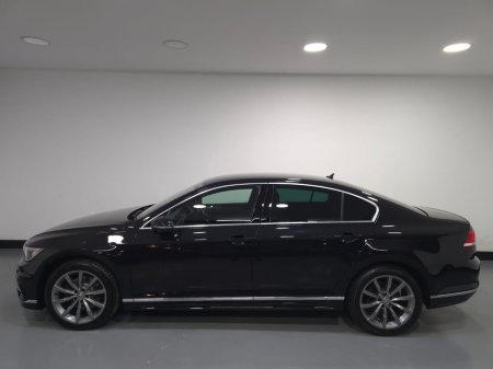 2015 Volkswagen Passat  €15,950 thumbnail