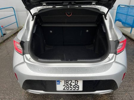 2018 Toyota Corolla - thumbnail 13