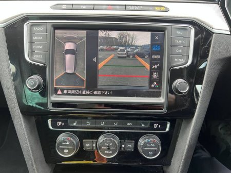 2016 Volkswagen Passat - thumbnail 8