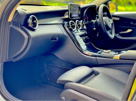 2018 Mercedes-Benz C Class - thumbnail 32