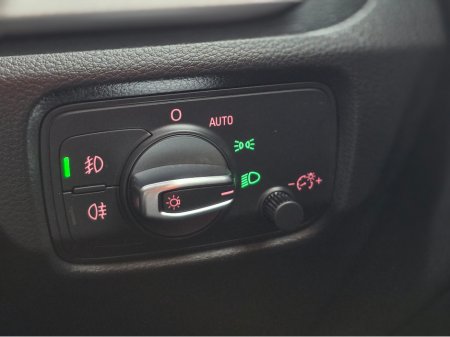 2014 Audi A3 Saloon ( 142 REG )1.4 TFSI SALOON PRIVACY GLASS REVERSING CAMERA - PARKING SENSORS ALLOYS - SIMI DEALER - LOW ROAD TAX BAND €14,950 thumbnail