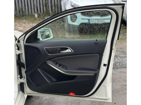 2016 Mercedes-Benz A Class - thumbnail 9