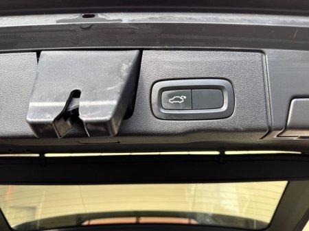 2023 Volvo XC60 - thumbnail 24