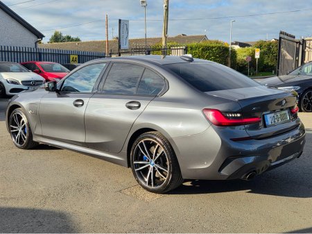 2021 BMW 3 Series - thumbnail 5