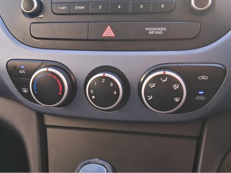 2018 Hyundai i10 **AUTO - DELUXE** €11,444 thumbnail