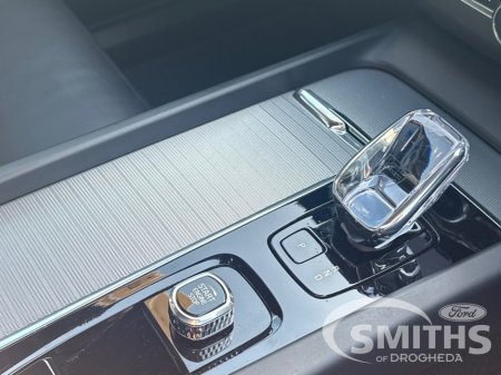 2024 Volvo XC60 - thumbnail 18