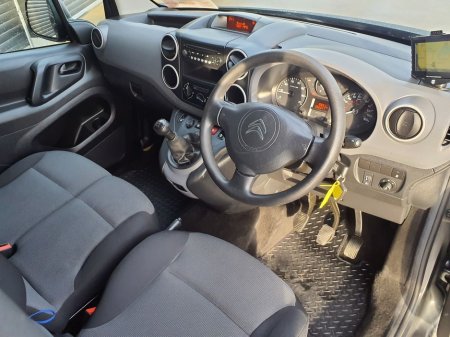 2017 Citroen Berlingo 625 LX HDI Blue 5DR *Only 66k Miles* €8,450 thumbnail