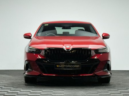 2024 BMW 5 Series - thumbnail 2