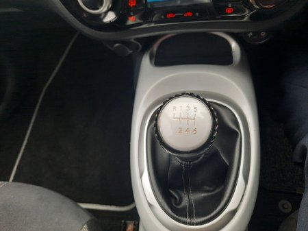 2015 Nissan Juke - thumbnail 12