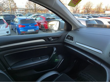 2017 Renault Megane ESTATE SPORT TOURER DYNAMIQUE 1.5 DIESEL //HALF LEATHER SEATS//SAT NAV// €10,950 thumbnail