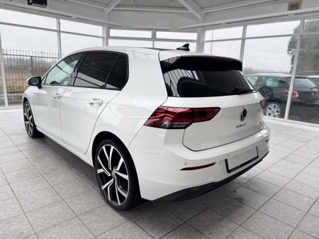2020 Volkswagen Golf LIFE TSI €21,950 thumbnail