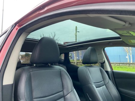 2017 Nissan Qashqai 1.2 SV PREMIUM '17 4DR €13,750 thumbnail