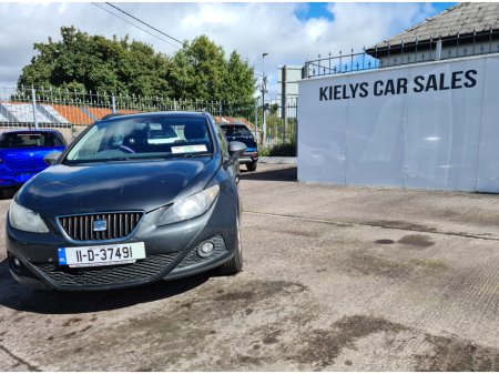 2011 SEAT Ibiza - view 2