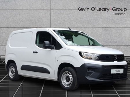 2026 Opel Combo COMBO 19 KOMF L1H1-1.5 100BHP D €20,995