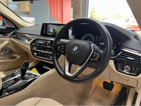 2017 BMW 5 Series - thumbnail 11