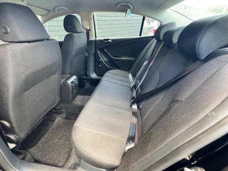 2008 Volkswagen Passat - thumbnail 11