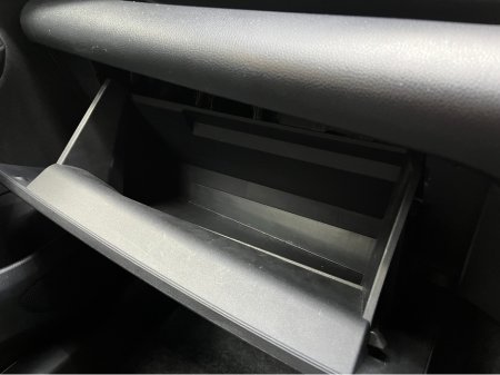 2020 Toyota Yaris - thumbnail 14